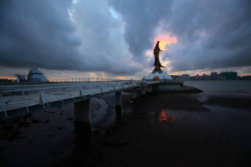 Projecto de Promoção dos Artistas de Macau Exposição de Fotografias de Au Thien Yn -