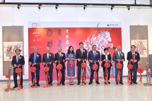 Realizou-se com sucesso a Exposição de Pinturas de Figuras de Xiqu de A Cheng, integrada no Projecto de Promoção de Artistas de Macau da Fundação Macau