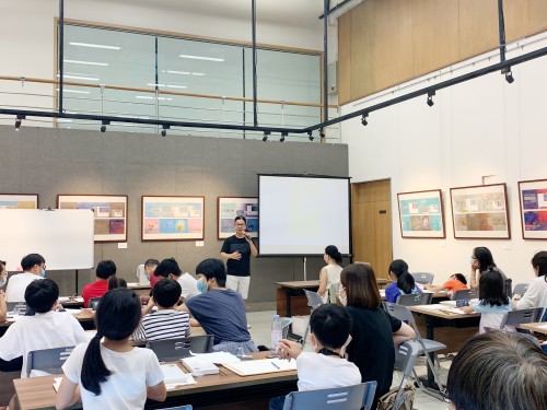 林子恩介紹郵票設計的特點
