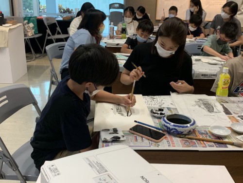 參加認真創作