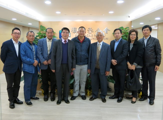 1604546922365392.jpg 20150305090818017.jpg