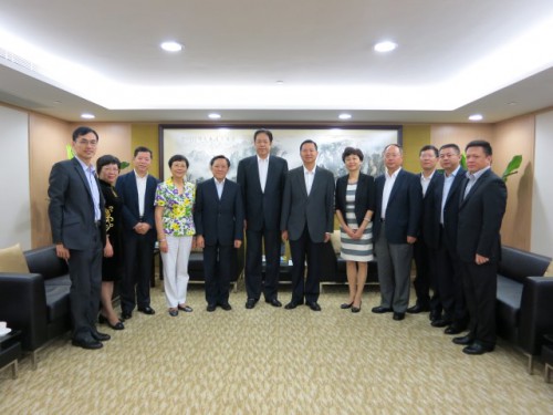 吳志明主席一行與本會人員合照