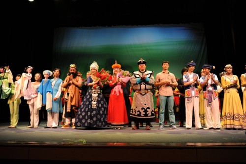 “穿越時空的樂韻——中國少數民族非物質文化遺產精品節目澳門行”演出精彩圓滿結束