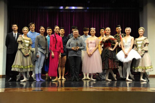 As sessões de demonstração “Conhecer o Mundo do Balé 2013” obtiveram um enorme sucesso