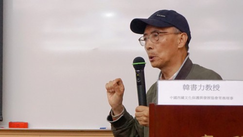 O Sr. Han Shuli partilhou com os participantes as suas experiências e os reflexos no seu caminho de criação artística.