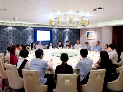 Encontro entre a FM e os professores de História e os autores das “Memórias de Macau”