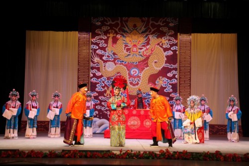 “國色天香、京韻風采－－暨慶祝澳門回歸祖國18周年京劇專場晚會”戲票免費索取