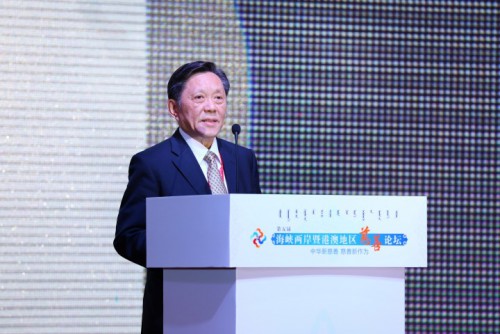 本會行政委員會委員黎振強致辭