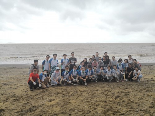 【齊心協力　傳遞力量】澳門基金會與「千人匯」義工隊協助清潔黑沙海灘