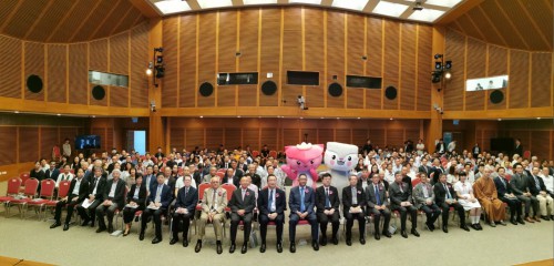  Fotografia de grupo na Cerimónia de lançamento de “Memória de Macau”
