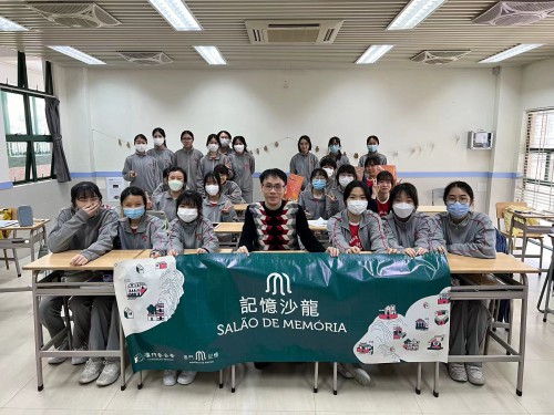 講者與學生們合照