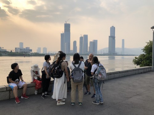 陳顯耀帶隊拍攝氹仔海岸線